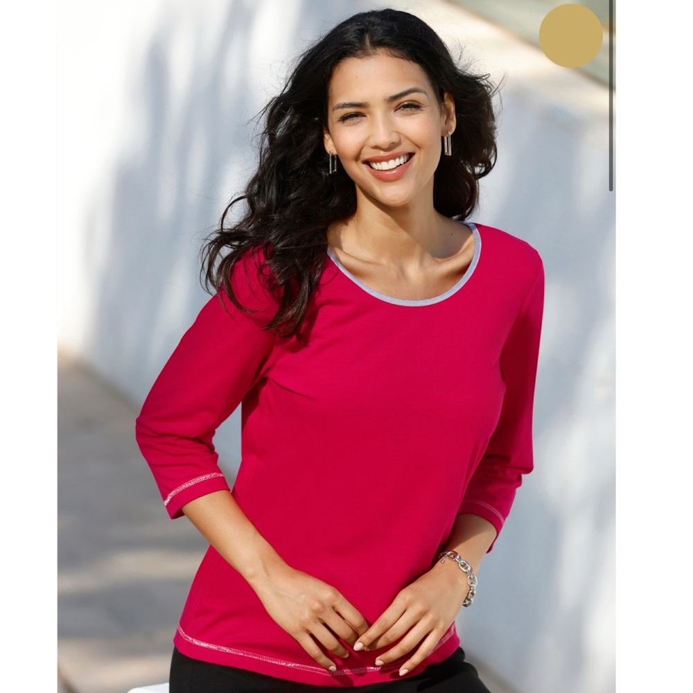 Women's Red White Trim 3/4 Sleeves T-shirt Top